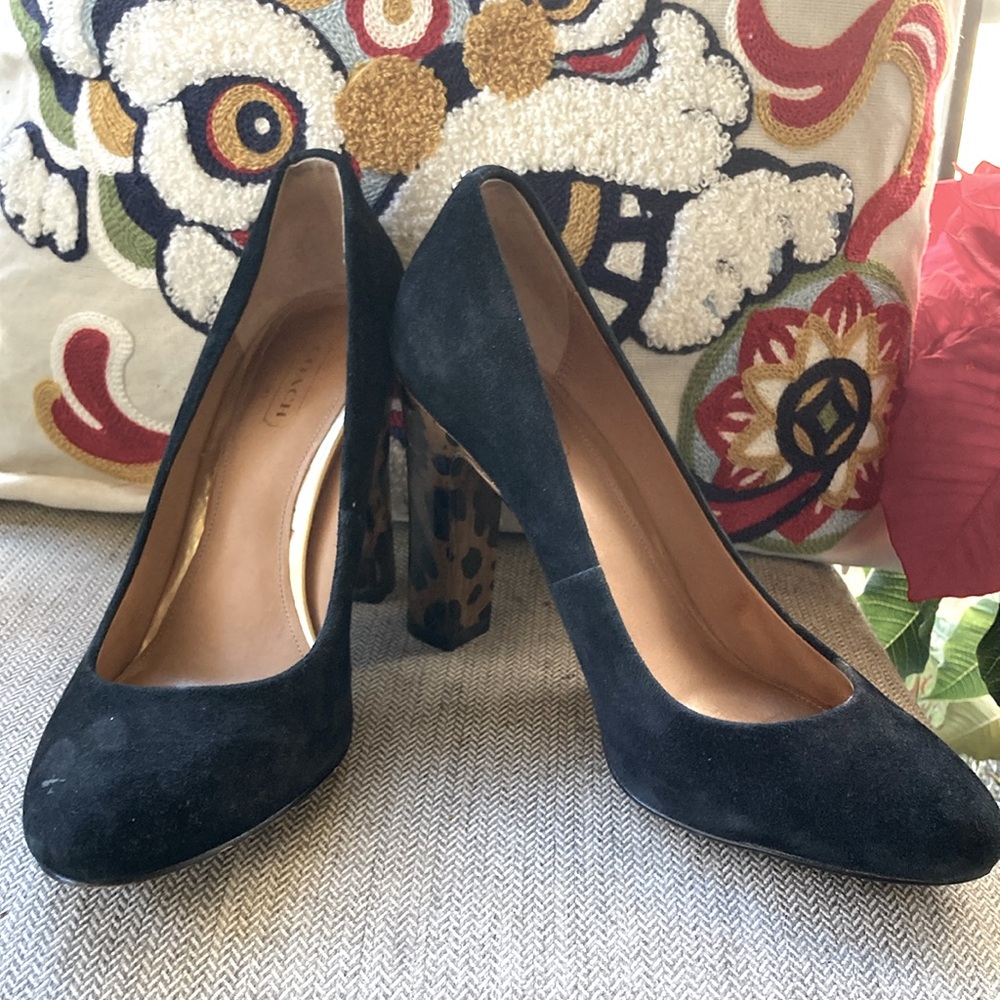 Coach Sue Style Black Suede Leopard Print Block Heel.| Sz 7